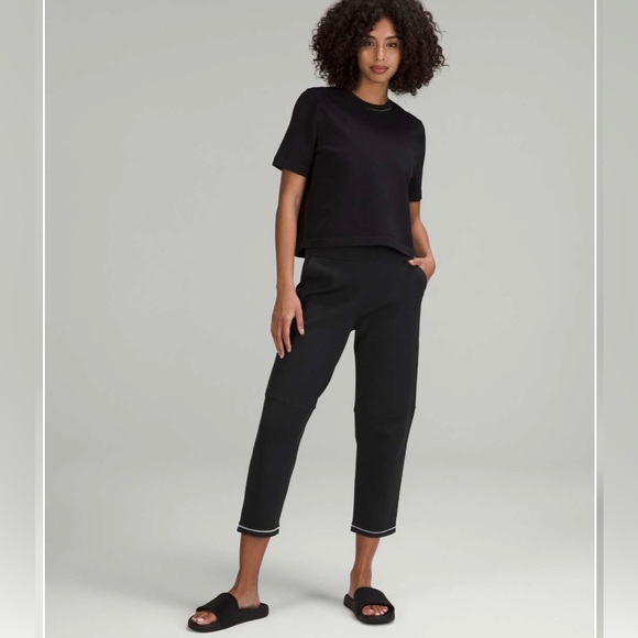 Lululemon Relaxed-Fit HR Knit Crop 24” - Picture 1 of 6